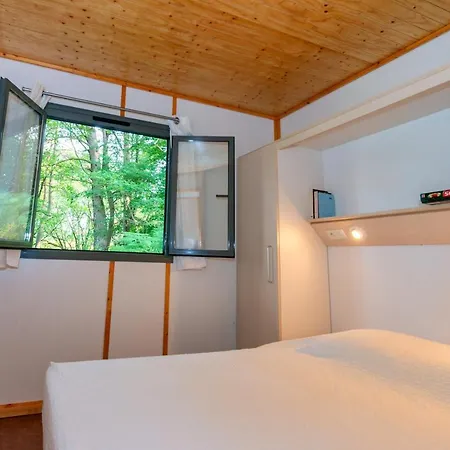 De La Vernhe Saint-Amans-des-Cots