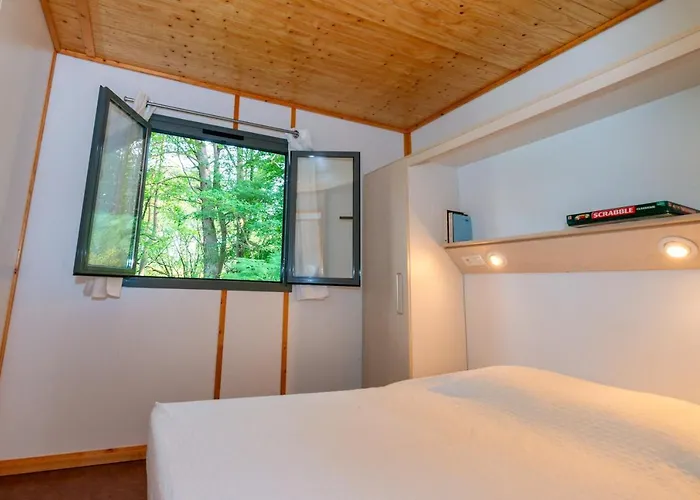 De La Vernhe Saint-Amans-des-Cots