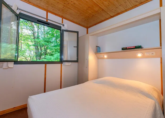 De La Vernhe Kamp alanı